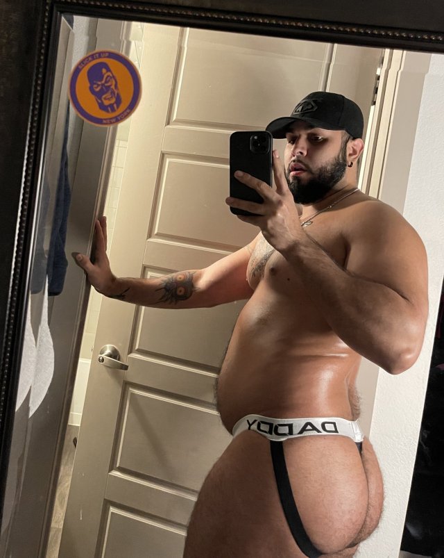 bear-hairy:Déjanos tu comentario 🐻. Rebloguea y comparte