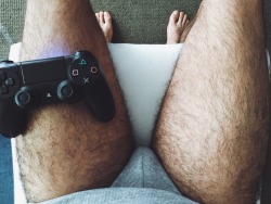 nvclearbomb:Days off are for undies and video games