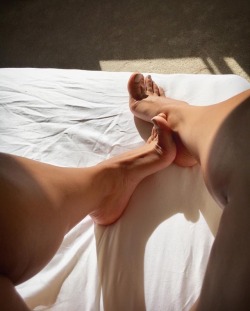 feet4cummin:  I would be so happy if you went and followed my