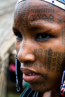 angryafricangirlsunited:  Peul woman from Benin by Boaz  We