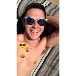 jaredeast:  Let’s go back to sunbathing instead of work.. 