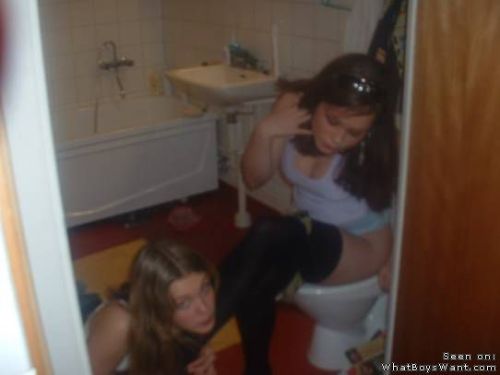 dimitrivegas:  Taking large poops