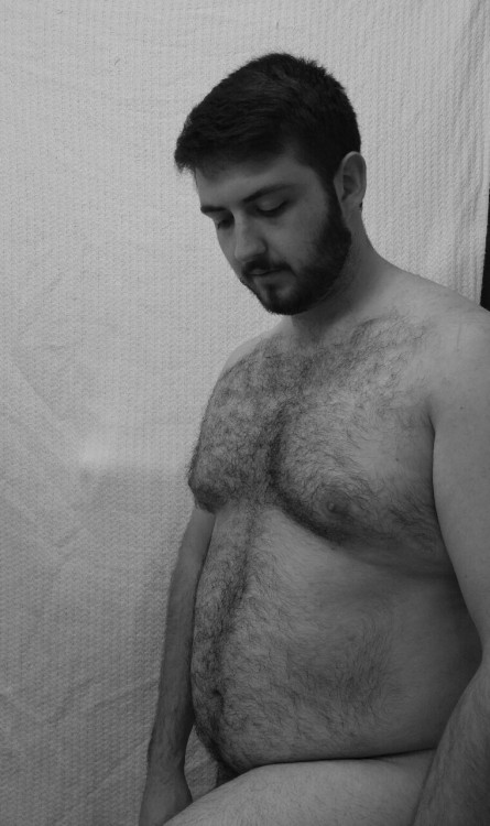 big-fat-sexy-bellies:  Reached 1000 followers! Thanks everyone!  :D 