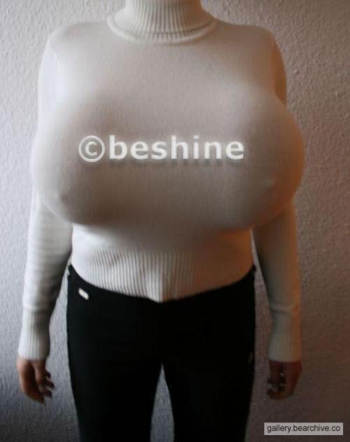 siliconeandmore:  Beshine in her â€œsmallâ€ days