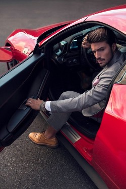 livingpursuit:  Mariano Di Vaio | MDV Style