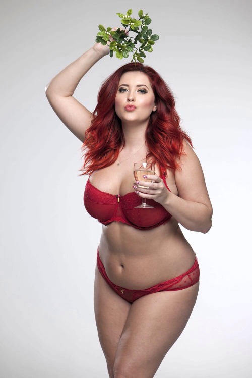 Personally, this would be my perfect shape and weight. :) Personally. She even has the red hair I want. :D