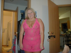 thickgirls2013:  Submit your fan pics to http://thickgirls2013.tumblr.com or