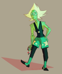 deadwooddross:  I just wanted to draw Peridot wearing starry