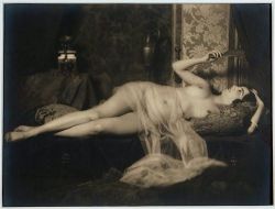 historicaerotica:  Classic boudoir                   