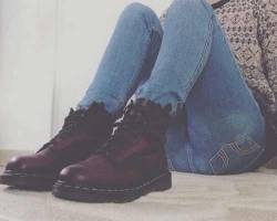 Shoes on We Heart It http://weheartit.com/entry/82092669/via/Annaishappy