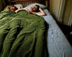 le-male-qui-dort:  http://adorablygay.tumblr.com/post/44772065164/lhommeprochain-i-want-this-blanket