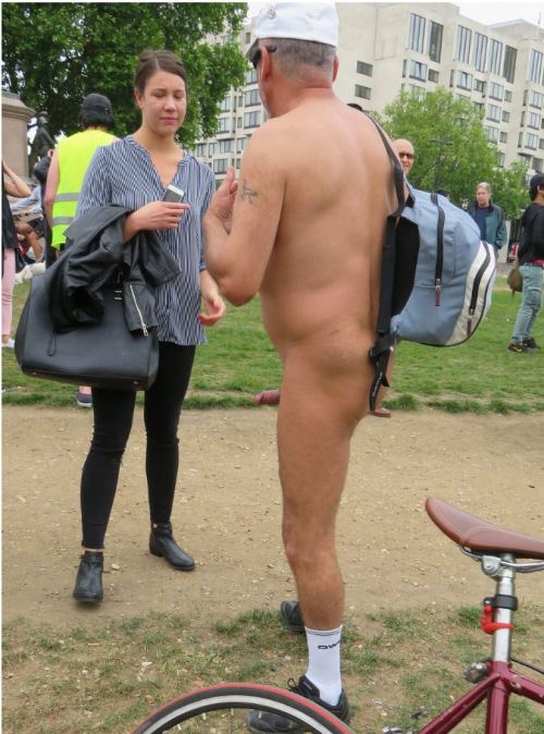 watchingher-watchinghim:  If heâ€™s going to parade his woodie in public, youâ€™re allowed to stare â€¦ .