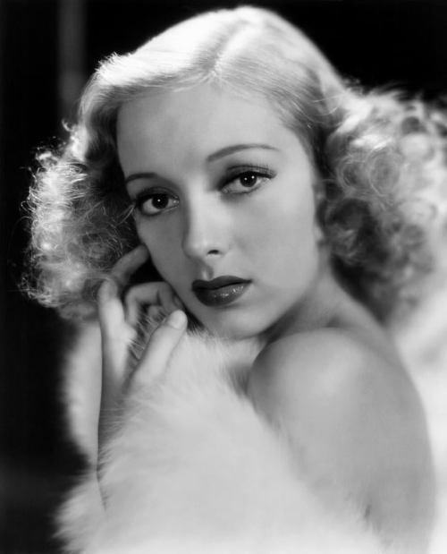 Evelyn Keyes Nudes & Noises  