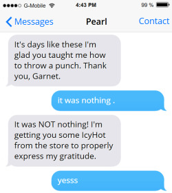 textsbetweengems:  Pearl knows what Garnet’s favorite type