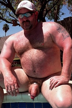 bearcolors:  New Photos of hot beefy hairy men posted daily -
