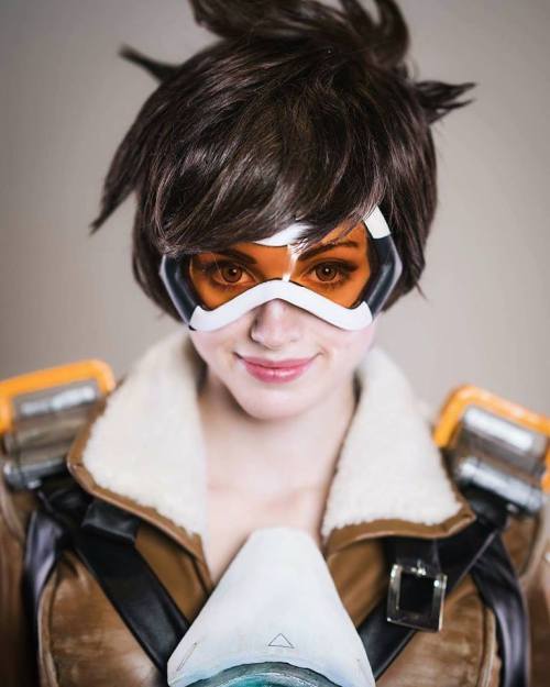 overbutts: Tracer Cosplay fawkin dorbs