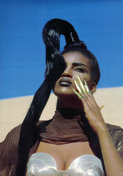 ergallais:  Khadija in Thierry Mugler by Thierry Mugler for Avenue