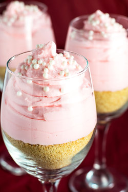 foodiebliss:  No Bake Pink Lemonade Cheesecake Parfaits! Single