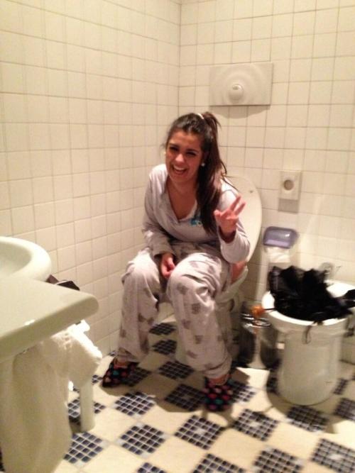 dimitrivegas:  Pooping