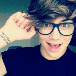 musicis4everlife:  I love George so much c: 