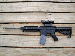 failuretoeject:  AR-15, optic & fore grip by Ross Hartill