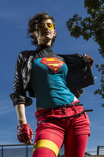 cosplayhotness:  SupergirlCheck out http://cosplayhotness.tumblr.com for more awesome cosplay