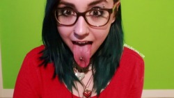 themissarcana:How about some mouth and tongue fetish in your