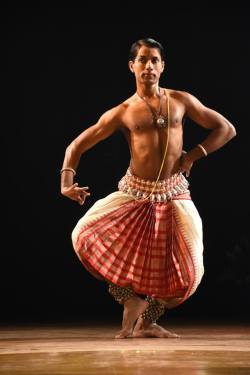arjuna-vallabha:  Rahul Acharya a Odissi dancer and guru 