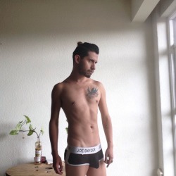 el-closet-tj:  Nolberto del DF, tiene buen a verga!