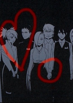 queenscarlettitania:  How cute is this I mean Sai and Ino holding