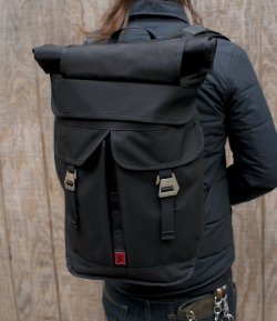 gunsknivesgear:  Chrome Orlov Pack. If you want durable gear,