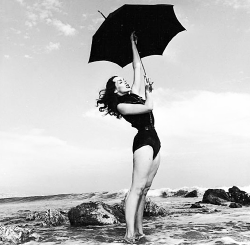 vintagegal:  Vampira at the beach, 1954 