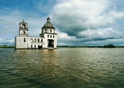 vintagenatgeographic:  Flooded and abandoned Russian Orthodox