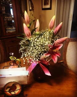 My Tio Chano’s wife, Elie, bought these beautiful lilies! They