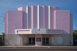 greenbergstanley:  Movie Theater, Belle Glade, Florida