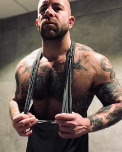beardburnme2:  Misterjamesisalive instagram 