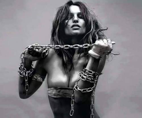 Chi non ha affrontato le avversitÃ   non conosce la propria forza. -Proverbio