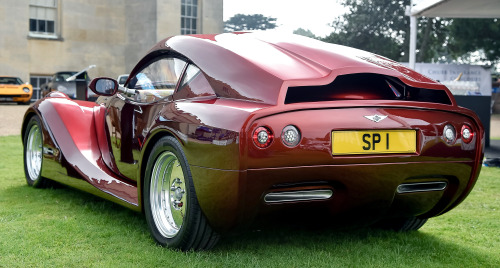 carsthatnevermadeitetc:  Morgan SP1, 2014. A one-off based on the LIFEcar concept which used a 3.7 litre Ford V6 in place of the concept carâ€™s fuel cell