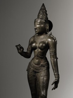 arjuna-vallabha:Parvati, Chola bronze