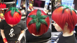 rookiemag:  filthyphil:  Tomato hair style    This is utterly