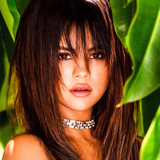 cumwithselenag: cumwithselenag:   Never forget this look.   