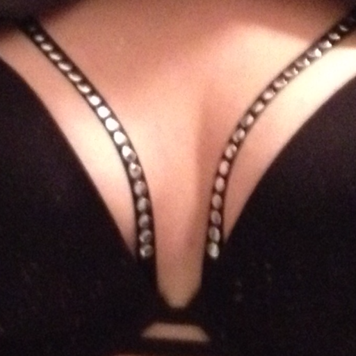 Reblog if you truly enjoy giving oral sex.