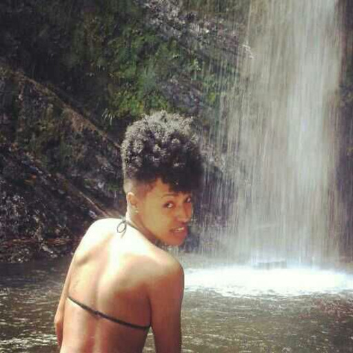 seequinndate:  browngirlblues:  All I want in this life is to