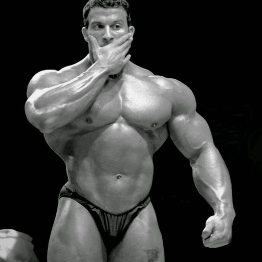 jjdavas:Great Muscles - Big, strong bodybuilder, training, posing