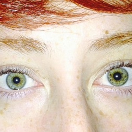 musical-freckles:  Me miras, me hablas, sonríes, y con el más