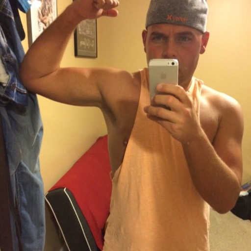 mrkzle:   artfaggxx:   Love him   agree  