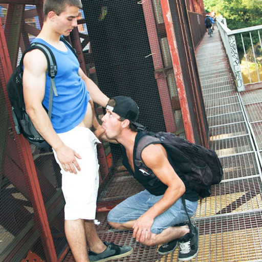 simoninpublic:  FIRST WANK IN PUBLIC PARK. REBLOGGED PLEASE =) 