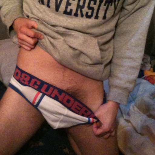 http://www.xtube.com/watch.php?v=QnTXn-G185-