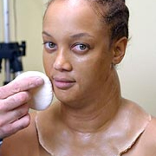 heauxmo:  subwaywhore:  Poking holes in dad’s condoms so someone