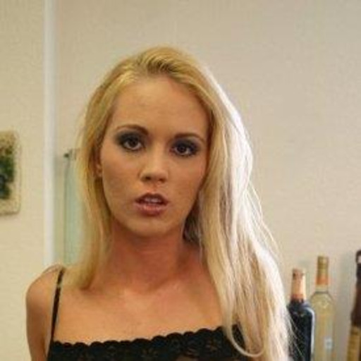 bianca-pureheart-pornstar:  Sexy babe Bianca Pureheart receives